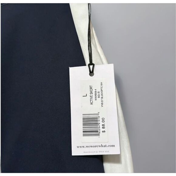 WeWoreWhat Revolve Tennis Active Skort Blue Optic White Size L NWT - Picture 9 of 12